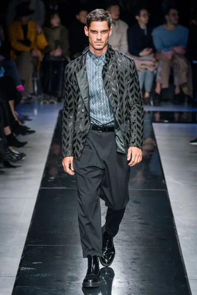 Look 58